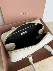 Miu Miu Matelasse White Pattern 5BB148 Size 27x12x9cm - 6