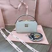 Miu Miu Pillow Bowling Bag White Size 18x9x6cm - 2