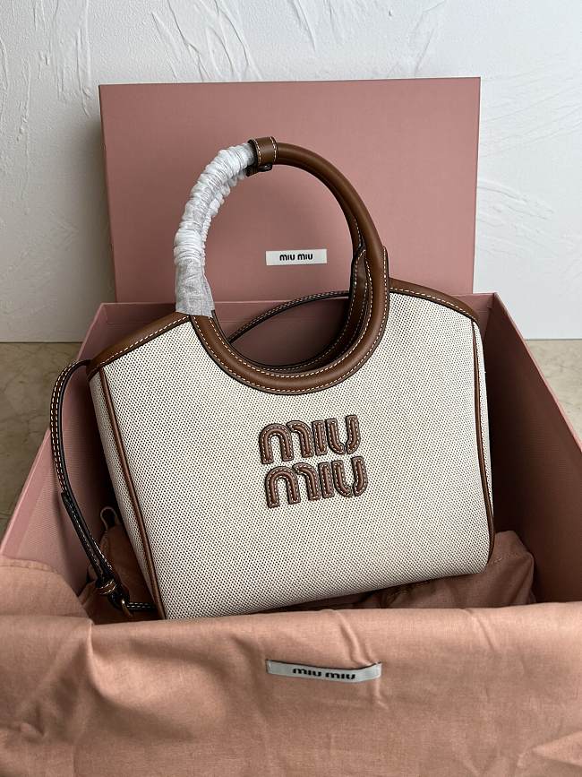 MiuMiu IVY Beige Handbag M288 Size 27x11x15cm - 1