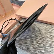 MiuMiu Palisander lvy Naplak Patent Leather Black Size 35x40cm - 6