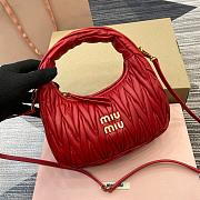 Miumiu Wander Matelasse Red Size 23x13x7cm - 3