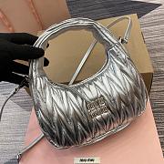 Miumiu Wander Matelasse Silver Size 23x13x7cm - 3