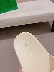 Bottega Veneta Mules Beige - 5