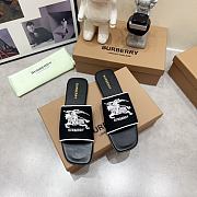 Burberry Label Slide White Black - 1