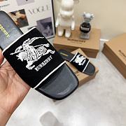 Burberry Label Slide White Black - 5