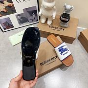 Burberry Label Slide White Beige - 5