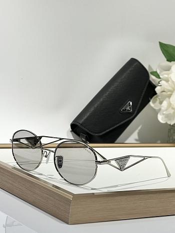 Prada Sunglasses SPR 60Y-04