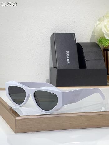 Prada Sunglasses OPR B19S-03