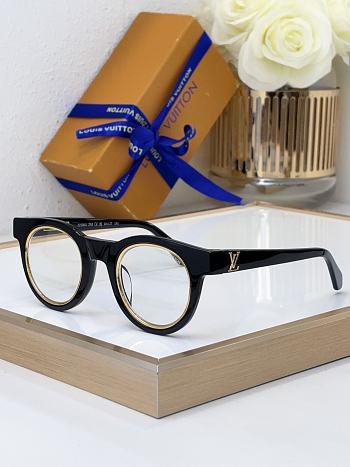 Louis Vuitton Sunglasses Z2065W-05