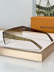 Louis Vuitton Sunglasses  Z 2205-02 - 2