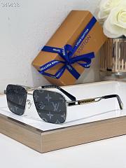 Louis Vuitton Sunglasses  Z 1303-04 - 1