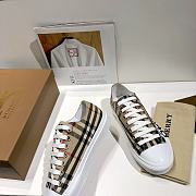 Burberry Logo Print Two-Tone Cotton Beige Gabardine - 3