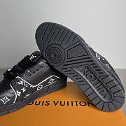 Louis Vuitton LV Trainer Black Monogram - 2