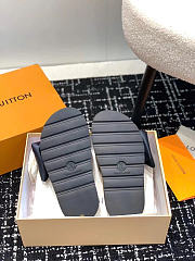 Louis Vuitton Pool Pillow Flat Comfort Mule 1ABGIR - 5