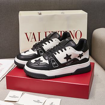 Valentino Sneaker Black Star BX90320