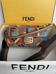 Fendi Super Premium Red Crossbody Bag 26x13x6CM - 5