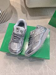 Bottega Veneta Orbit Silver Grey - 2