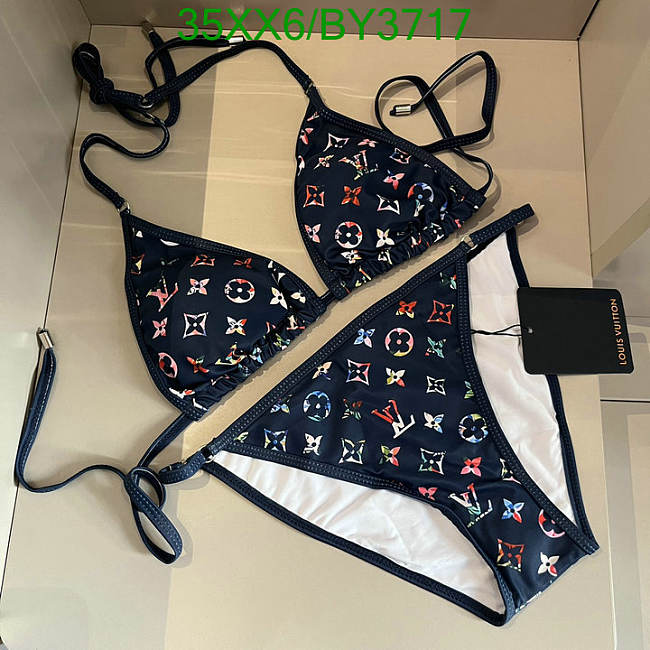 Louis Vuitton Swimsuit Code BY7847-03 - 1