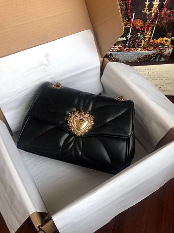 Dolce & Gabbana Devotion Black Bag Size 26×18×8CM