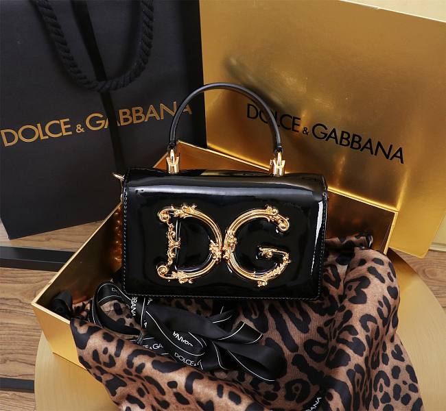 Dolce & Gabbana Black Grained Bag Size 18x10x5CM - 1