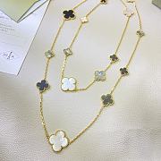 Van Cleef & Arpels 16 Flower Four Leaf Clover Necklace 01 - 3