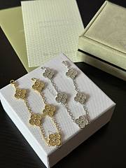 Van Cleef & Arpels Classic 4 Leaf Clover Bracelet 01 - 6