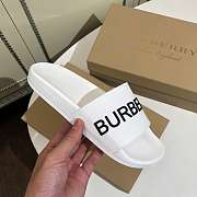 Burberry White Rubber Kingdom Motif Pool Slides - 4