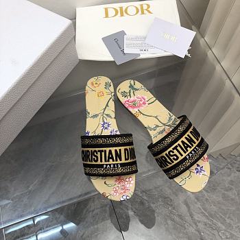 Dior Dway Slide Multicolor Embroidered 26123099-05