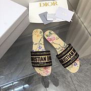 Dior Dway Slide Multicolor Embroidered 26123099-05 - 4