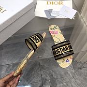 Dior Dway Slide Multicolor Embroidered 26123099-05 - 2