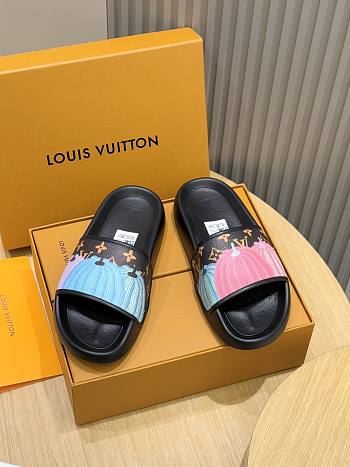 LV Cartoon Print Pool Slide Black