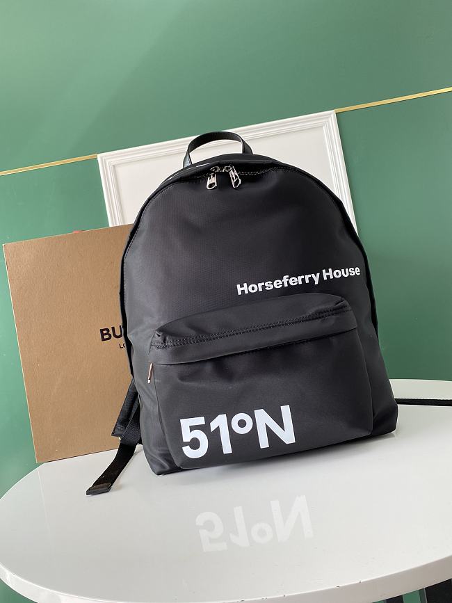 Burberry Horseferry And Logo Backpack Black Size 30x14x42CM - 1