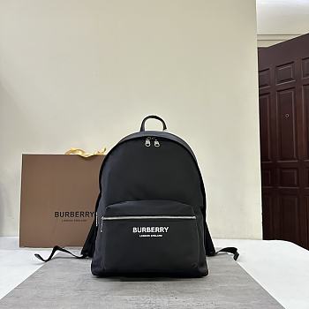 Burberry Logo-print Zip-around Black Size 30x14x54CM