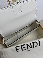 Fendi Baguette Cuoio Romano White Leather Size 27x6x15cm - 5