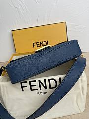 Fendi Baguette Cuoio Romano Blue Leather Size 27x6x15cm - 3
