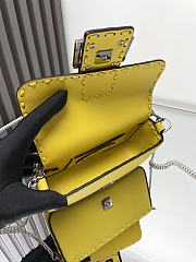 Fendi Baguette Mini Cuoio Romano Yellow 20x5x13cm - 3