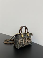 Fendi By The Way Mini Leather Size 20x9x12cm - 5