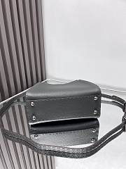 Fendi Peekaboo ISeeU Petite Black Bag Size 27x21x11cm - 5