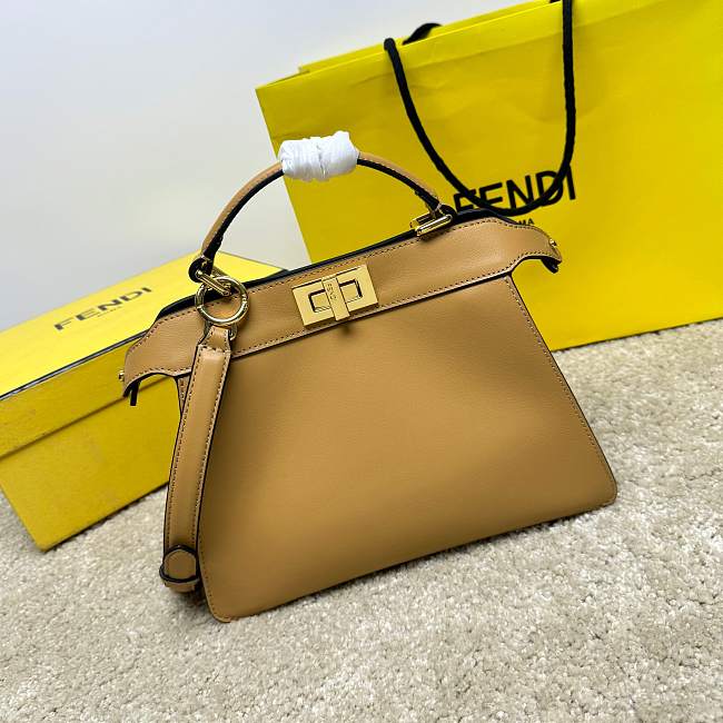 Fendi Peekaboo ISeeU Beige Bag Size 27x11x21CM - 1