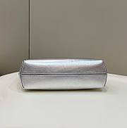 Fendi Pre-Owned First Clutch Silver Bag Size 23x10x18cm - 5