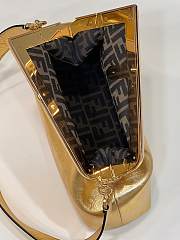 Fendi Pre-Owned First Clutch Gold Bag Size 23x10x18cm - 3