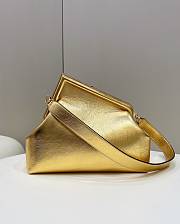 Fendi Pre-Owned First Clutch Gold Bag Size 23x10x18cm - 5