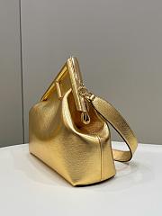 Fendi Pre-Owned First Clutch Gold Bag Size 23x10x18cm - 2