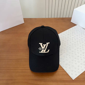 Louis Vuitton Baseball Cap 00241-02