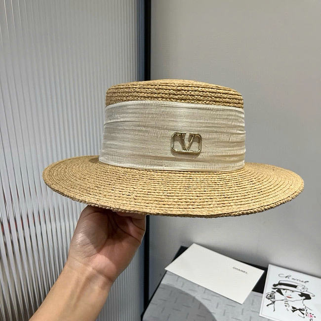 Valentino New Basin Hat Head Circumference V8547 - 1