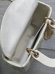 Dior Lady White Bag D0217 Size 20x16x8CM - 5