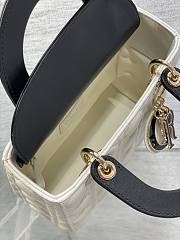 Dior Lady White Black Bag D0217 Size 20x16x8CM - 4