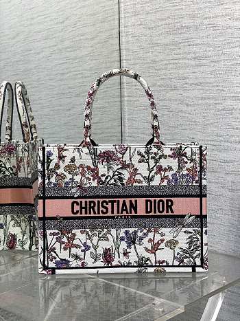 Dior Book White Tote Medium Toile de Jouy 36x27x16CM