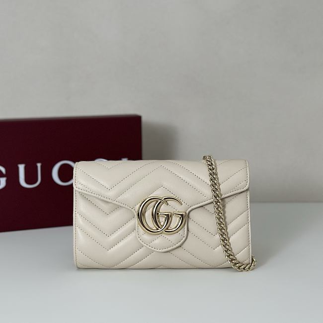 Gucci GG Marmont Wallet on Chain White Bag 20x12x4CM - 1