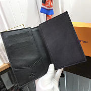 LV PASSPORT COVER M62089 Size 10x14x2.5cm - 2